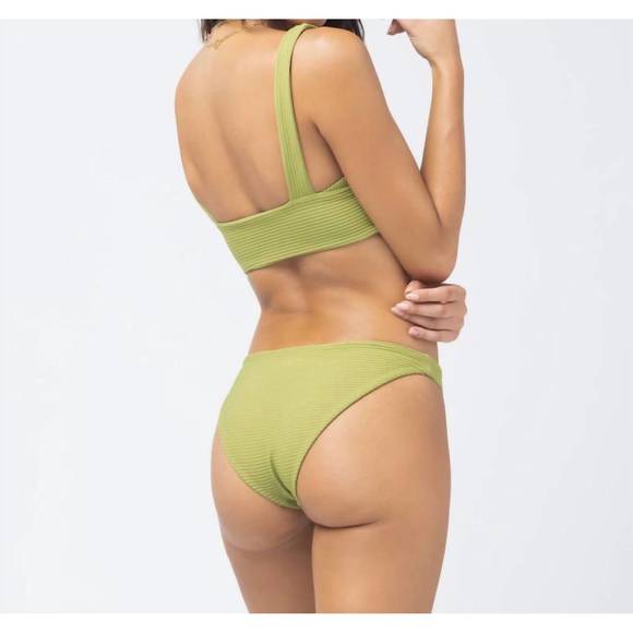 NEW L*SPACE eco chic repreve fisher bikini top in tropic green - Picture 3 of 4